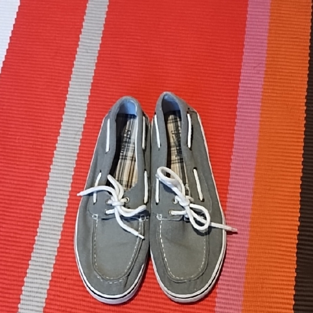 St. John's Bay Good Condition Stylish Gray Men's Boat Shoes Size 12M.